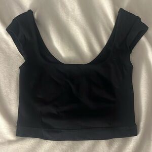 garage black crop top